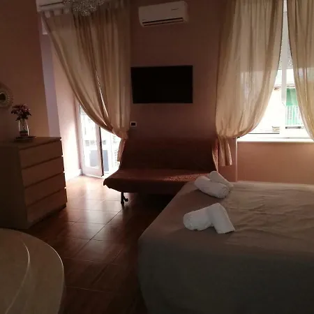 Arco Di Chiaia Holiday home Naples